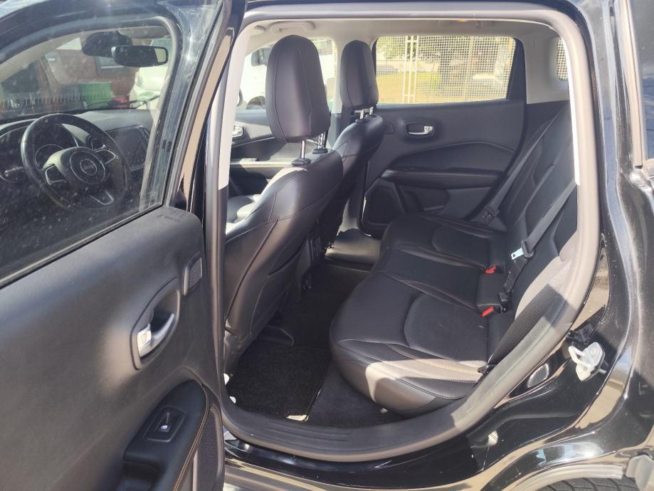 Jeep Compass limited1.4T automatik, fotografija 10