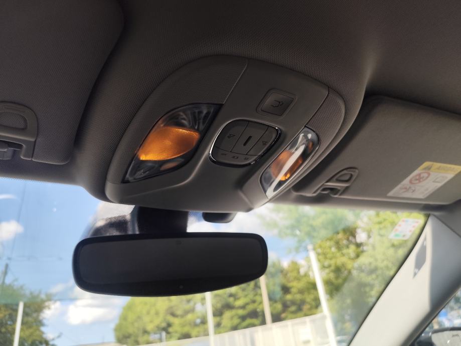 Jeep Compass limited1.4T automatik, fotografija 13