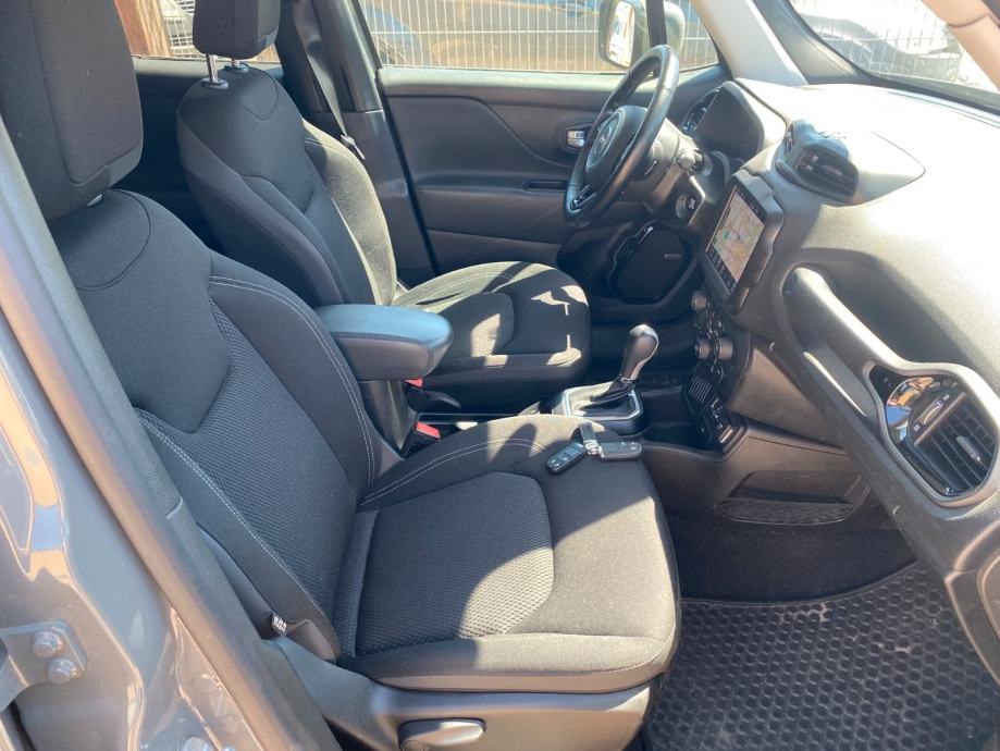 Jeep Renegade 1.3 T4, fotografija 8