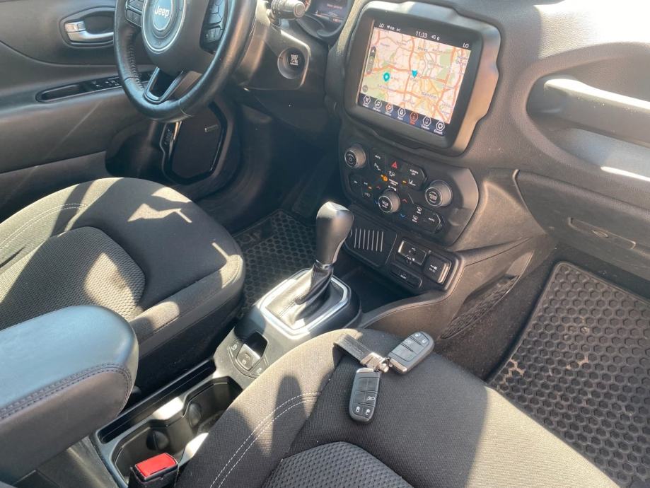 Jeep Renegade 1.3 T4, fotografija 9