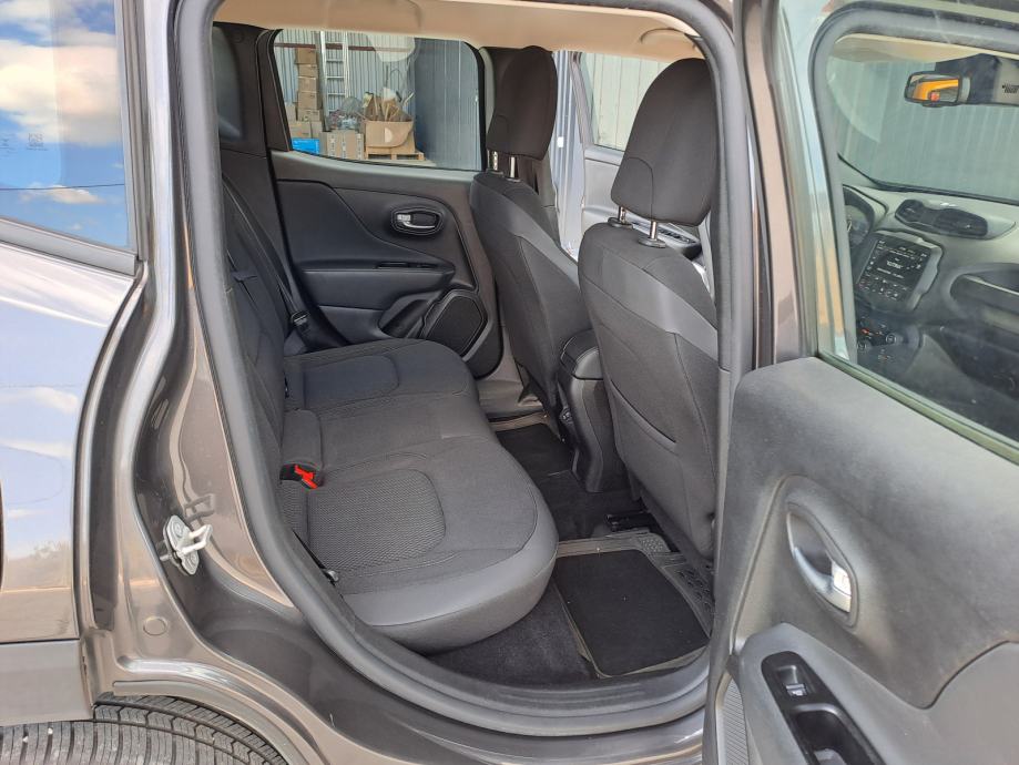 Jeep Renegade 1,6 MultiJet, fotografija 16