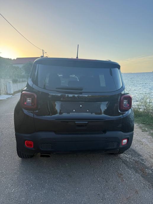 Jeep Renegade 1,6 MultiJet, fotografija 4