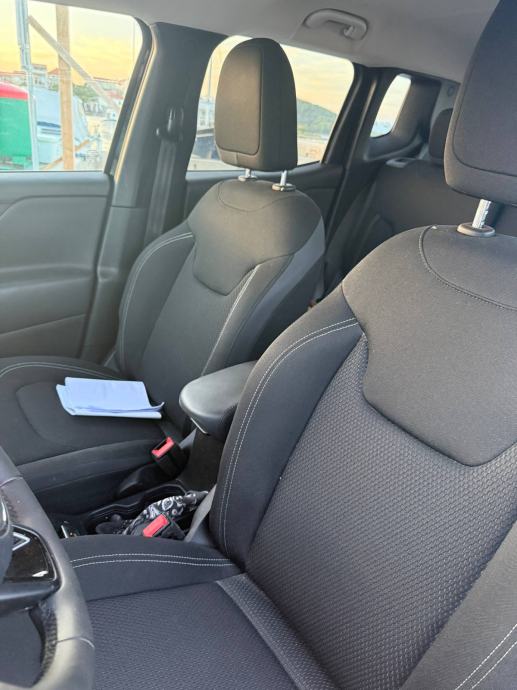 Jeep Renegade 1,6 MultiJet, fotografija 8