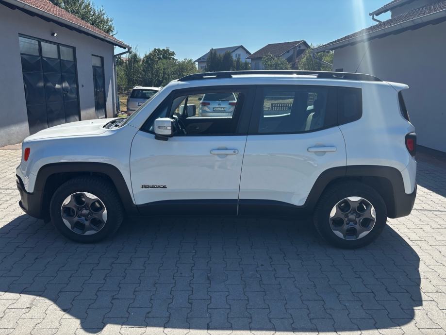Jeep Renegade 1,6 mJTD reg 08/2027, fotografija 3