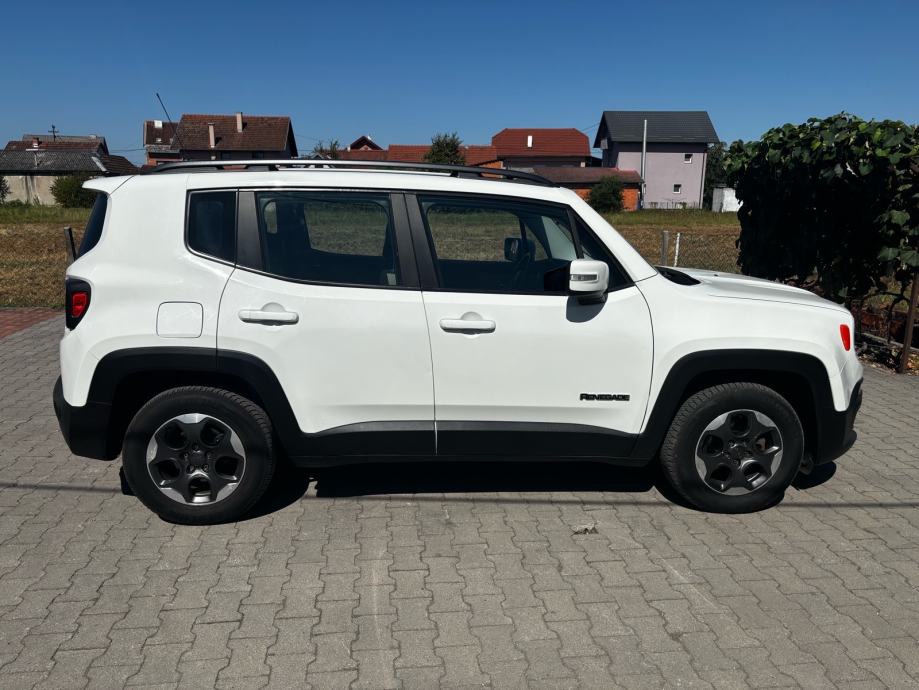 Jeep Renegade 1,6 mJTD reg 08/2027, fotografija 9