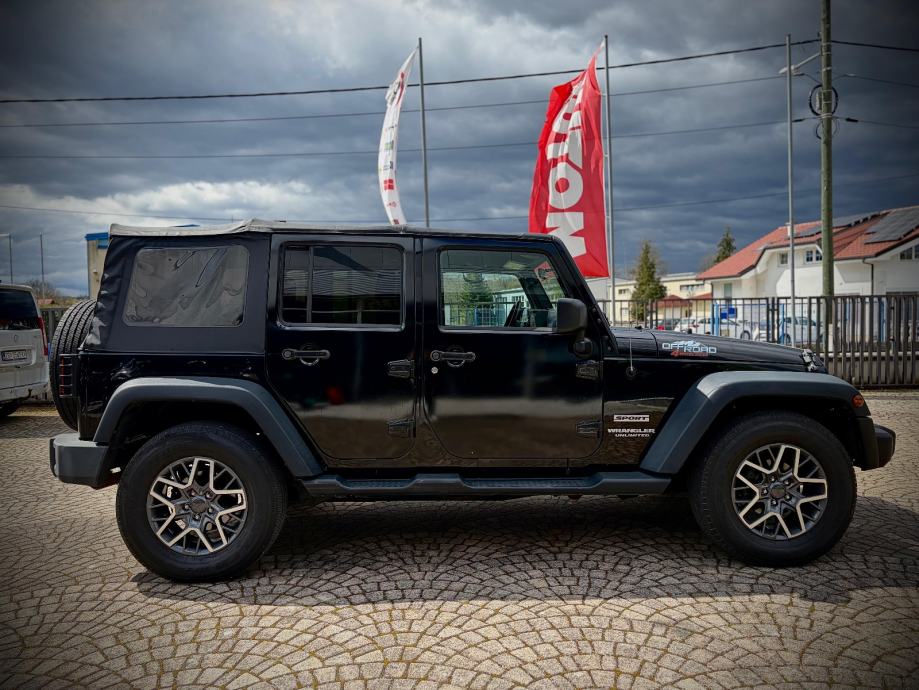 Jeep Wrangler 2,8 CRD Sport, fotografija 2