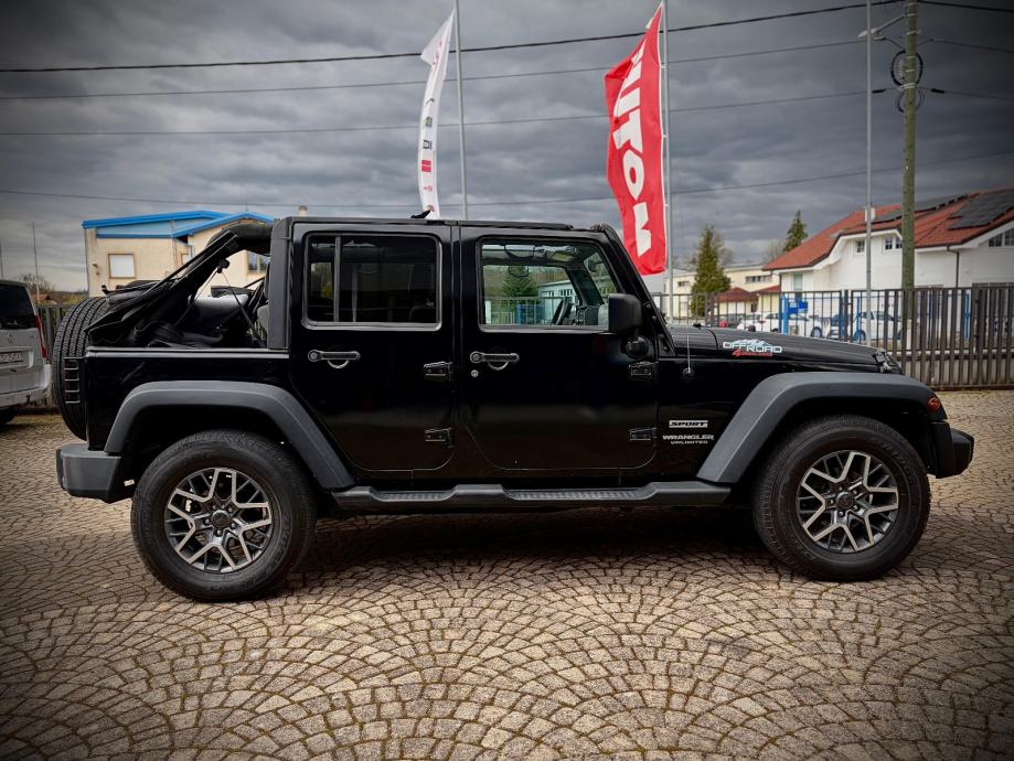Jeep Wrangler 2,8 CRD Sport, fotografija 15