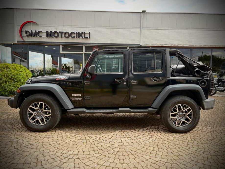 Jeep Wrangler 2,8 CRD Sport, fotografija 17