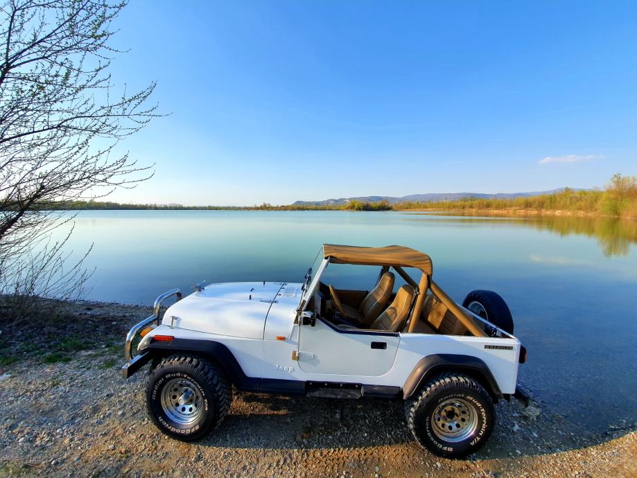 Jeep Wrangler YJ 2.5i Hardtop + soft top, 1988 god.