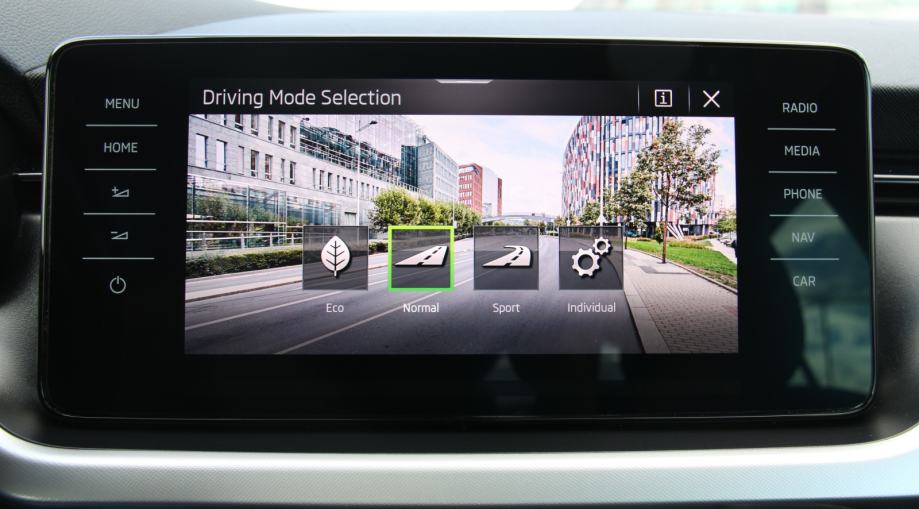 ➡️ KAMIQ 1.0TSI Virtual ALU NAVI PDC R-Cam Radar Tempomat 2022., fotografija 19