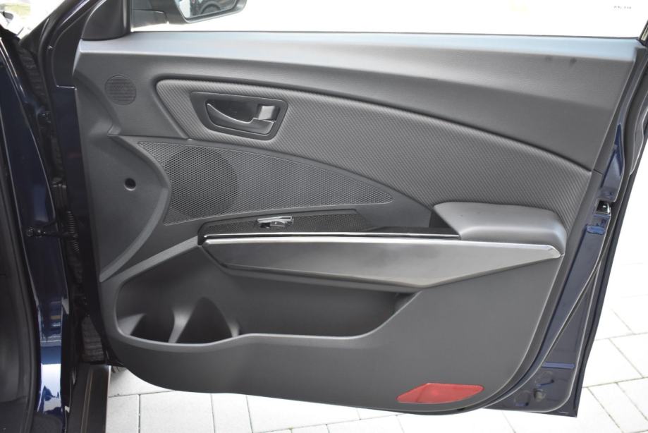 KG Mobility (SsangYong) Tivoli 1.5 T-GDI Smart 2WD M/T, NAVIGACIJA, ST, fotografija 20