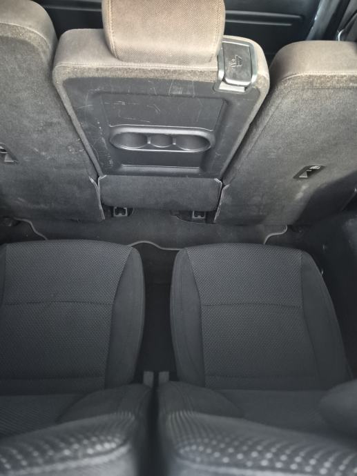 Kia Carens 1,7 CRDi LX eco 7 sjedala, fotografija 10