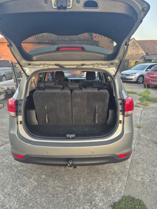 Kia Carens 1,7 CRDi LX eco 7 sjedala, fotografija 14