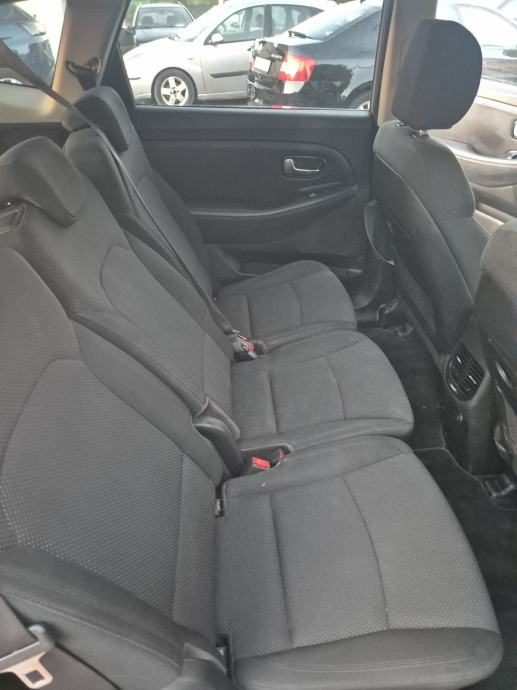 Kia Carens 1,7 CRDi LX eco 7 sjedala, fotografija 19