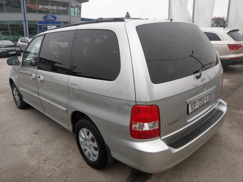 Kia carnival crdi
