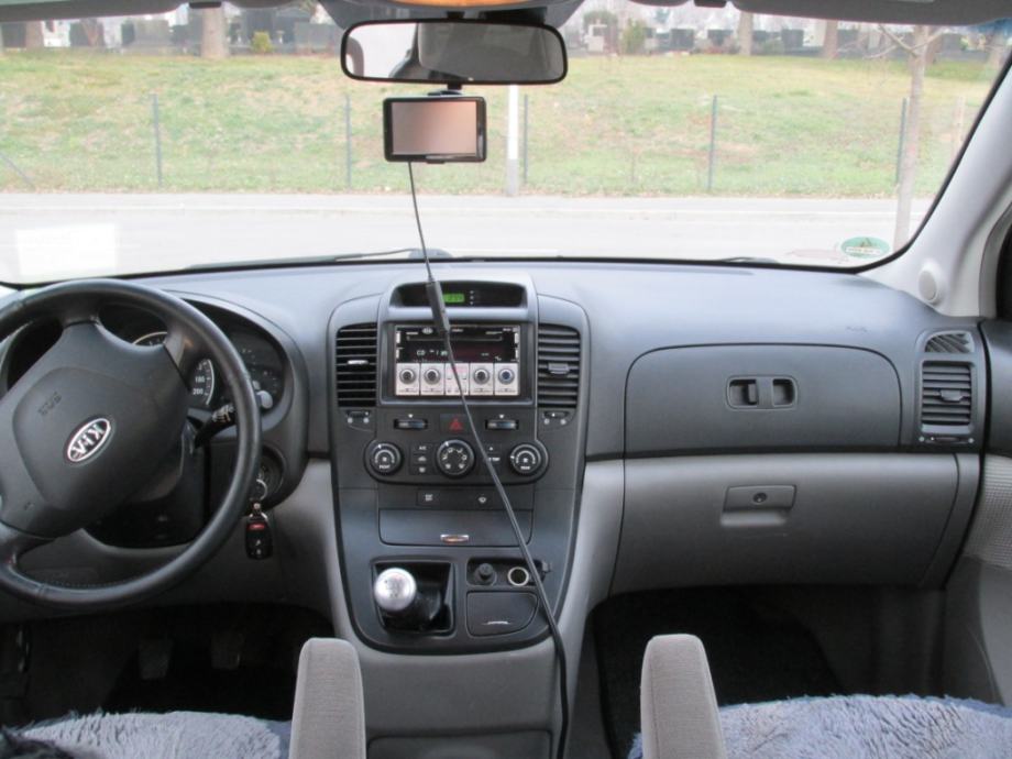 Kia carnival mb