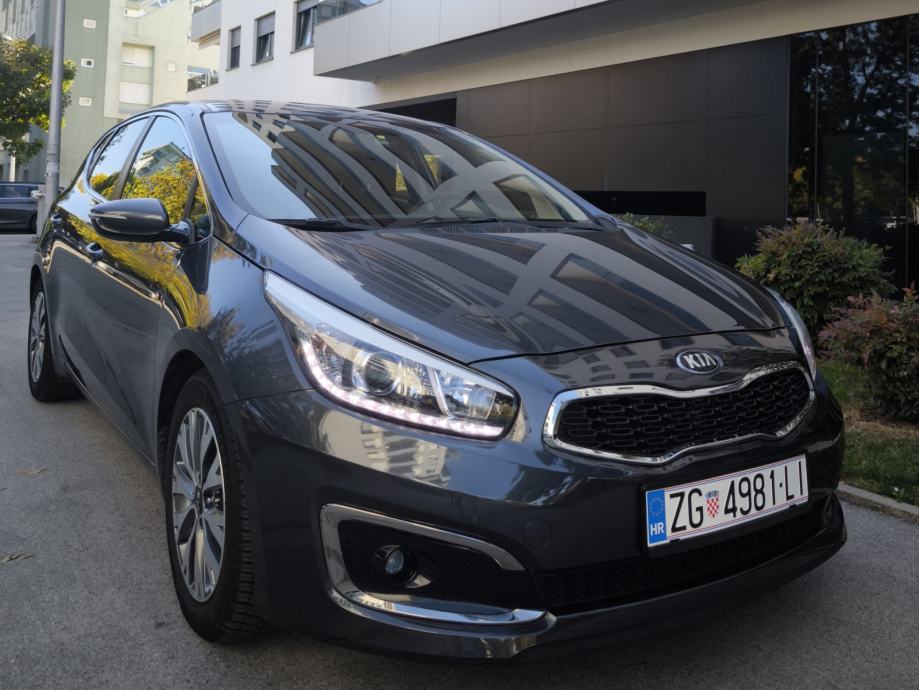 KIA CEED 1.6 CRDI//FULL OPREMA//REG.GODINU DANA//, fotografija 2