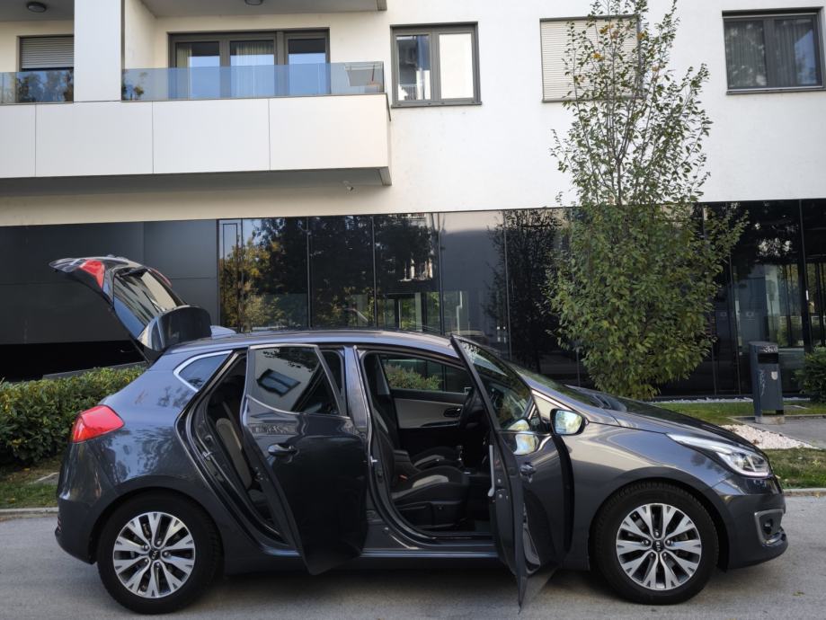 KIA CEED 1.6 CRDI//FULL OPREMA//REG.GODINU DANA//, fotografija 6