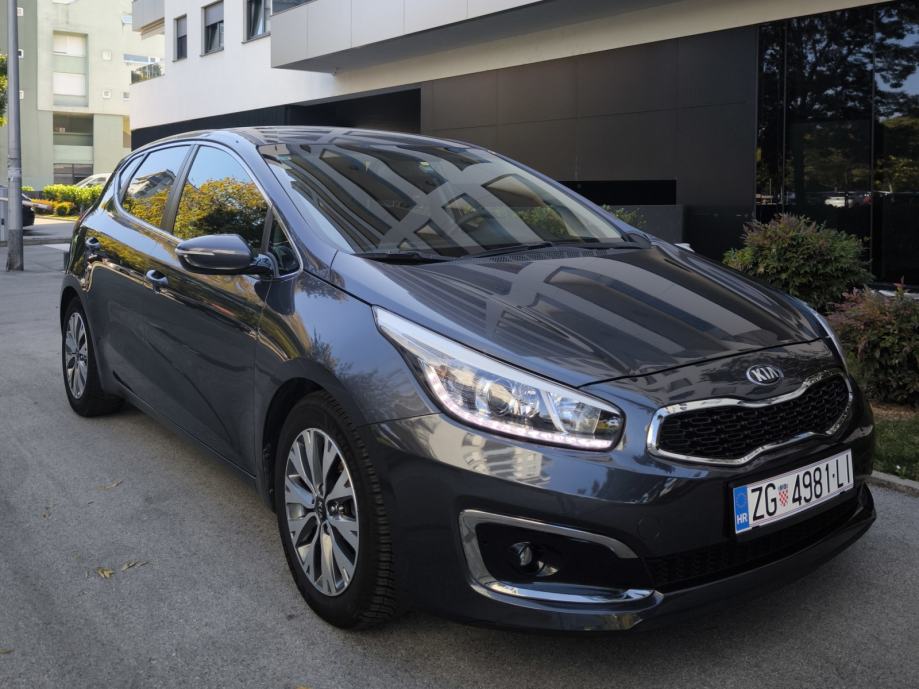 KIA CEED 1.6 CRDI//FULL OPREMA//REG.GODINU DANA//, fotografija 3
