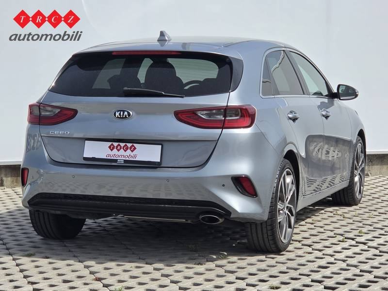 KIA CEED 1.7 CRDI AT, fotografija 3