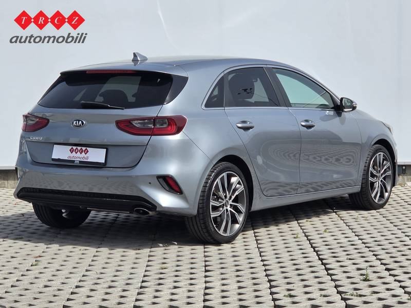 KIA CEED 1.7 CRDI AT, fotografija 4