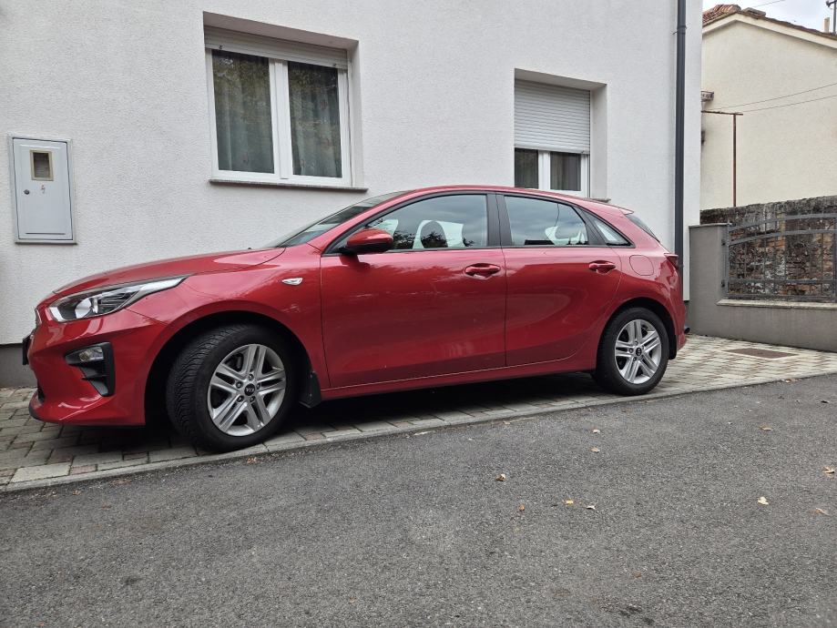 Kia Ceed, 48 tkm, prvi vlasnik , tvornicka garancija, fotografija 4
