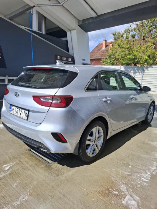 Kia Ceed (cee'd) 1,0 T-GDI, odlično stanje bez ulaganja, fotografija 6