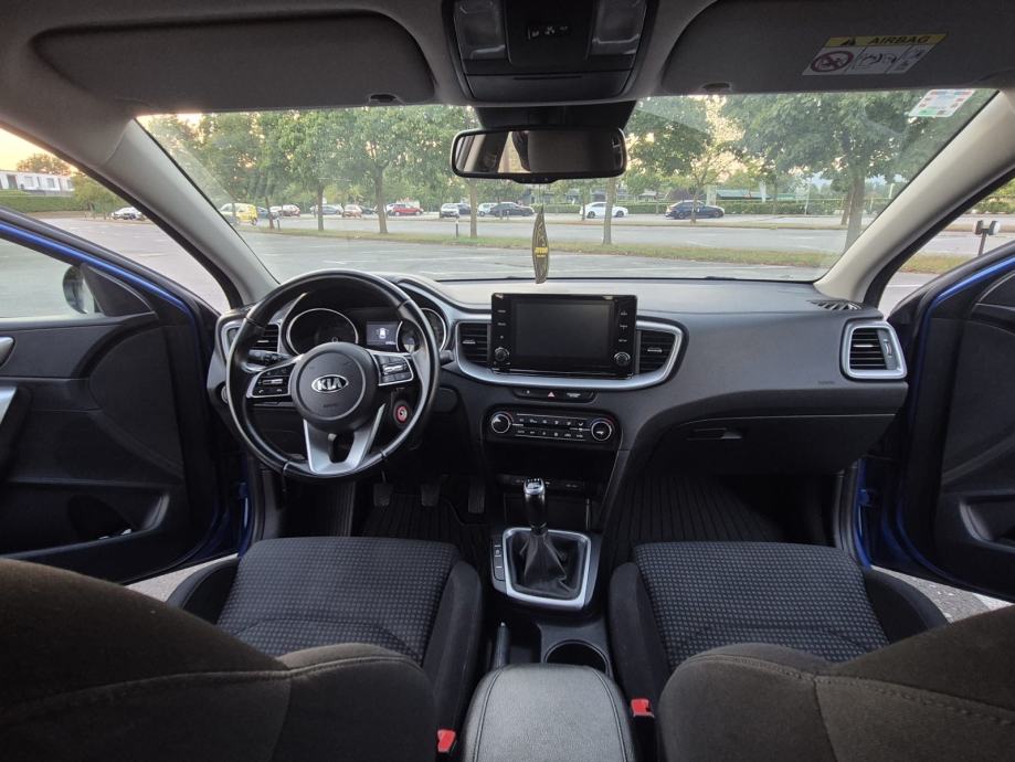 Kia Ceed (cee'd) 1,0 T-GDI, fotografija 5