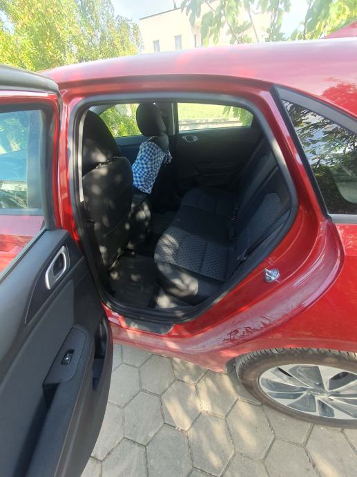 Kia Ceed (cee'd) 1.0 T-GDI, fotografija 6