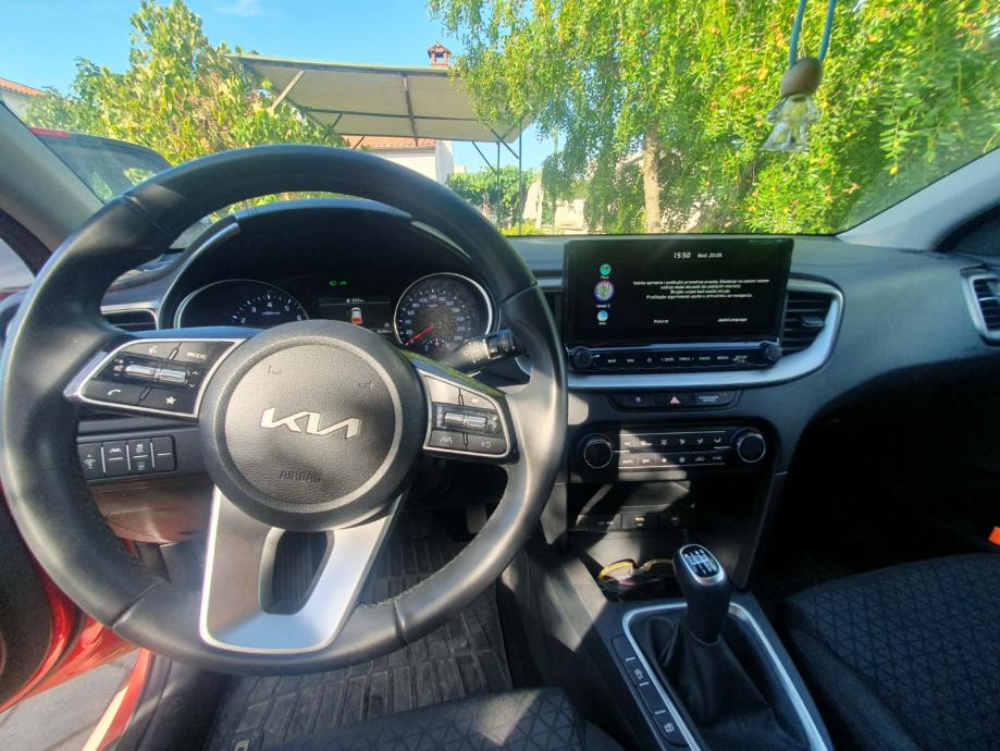 Kia Ceed (cee'd) 1.0 T-GDI, fotografija 11