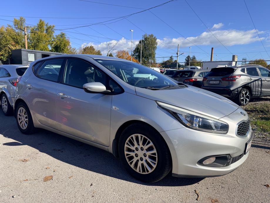 Kia Ceed (cee'd) 1,4 CRDi*ODLIČNO STANJE*PRVI VLASNIK*, pogled izvana - slika 4