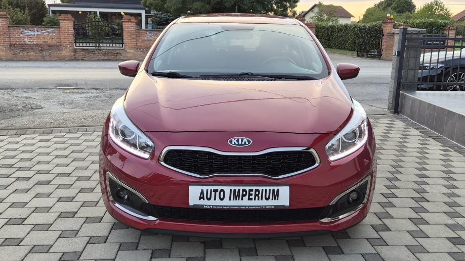 Kia Ceed (cee'd) 1,4 CVVT - REDIZAJN -1.VLASNIK - 85 000 KM -, fotografija 6