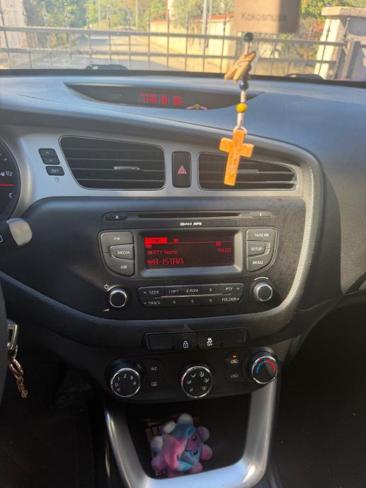 Kia Ceed (cee'd) 1,4 CVVT, fotografija 14
