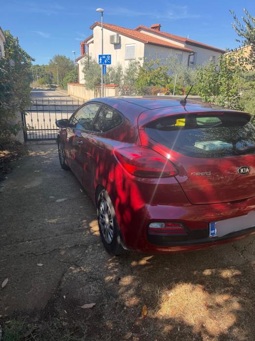 Kia Ceed (cee'd) 1,4 CVVT, fotografija 4