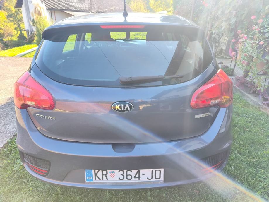 Kia Ceed (cee'd) 1,4 CVVT, pogled izvana - slika 4
