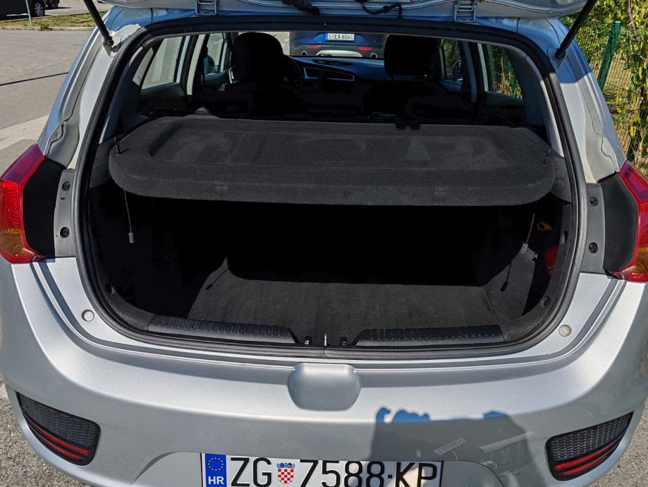 Kia Ceed 1.4 16V/2018.god./127.000km/reg:8./2027./najbolji motor-lanac, fotografija 10