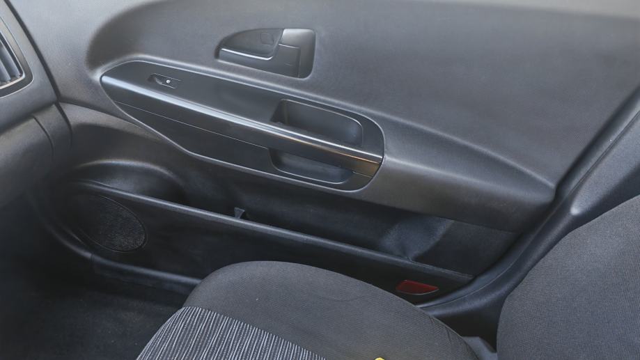 Kia Ceed (cee'd) 1,4, fotografija 6