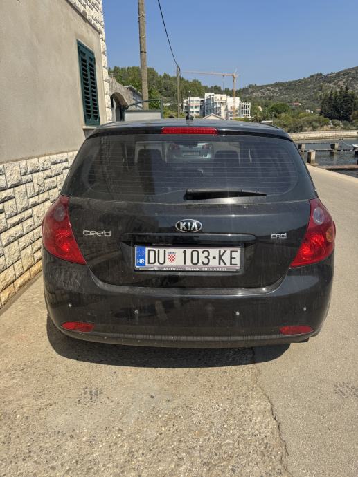 Kia Ceed (cee'd) 1,6 CRDi EX, fotografija 9