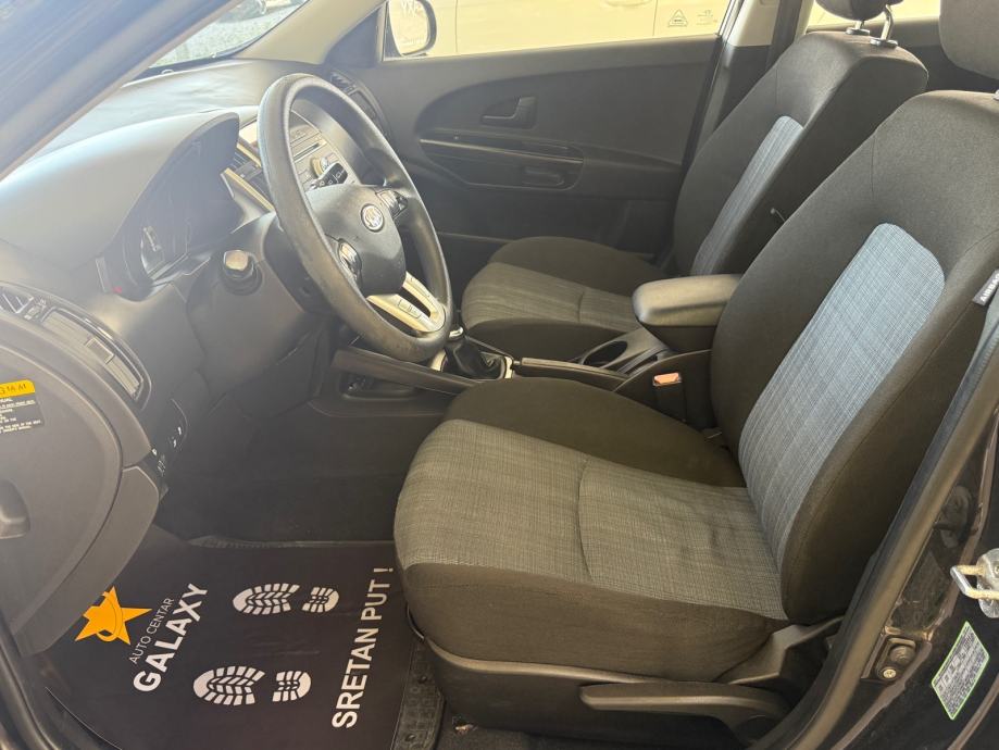 Kia Ceed (cee'd) 1,6 CRDi EX✅UREDNO STANJE✅, fotografija 11