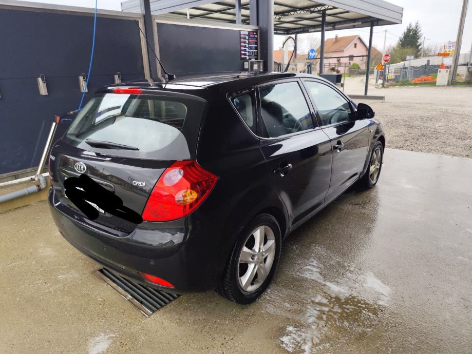 Kia Ceed 1,6 crdi ❗ full oprema ❗registriran 12/26❗, fotografija 3