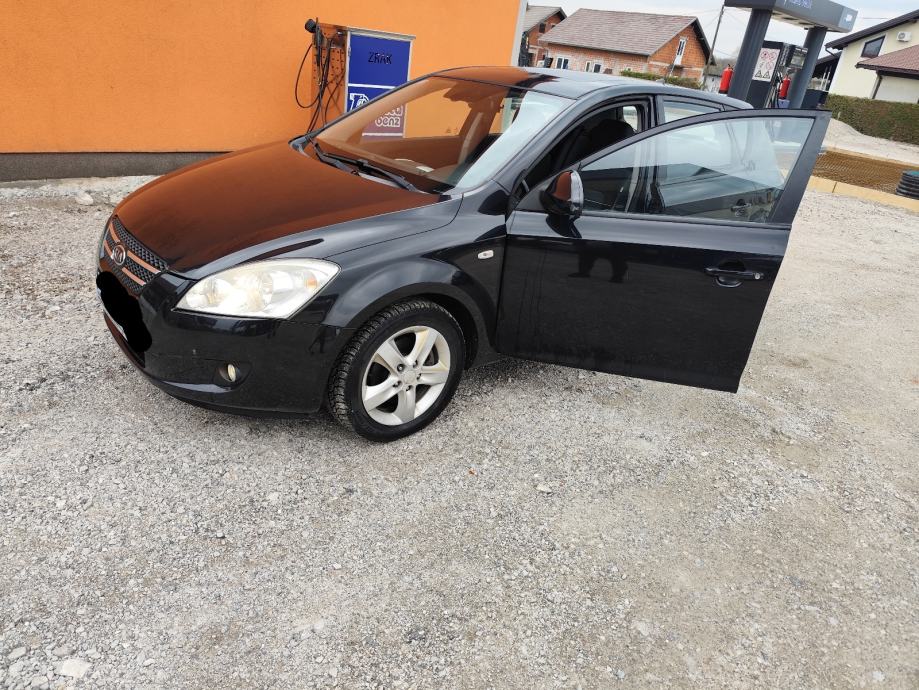 Kia Ceed 1,6 crdi ❗ full oprema ❗registriran 12/26❗, fotografija 6