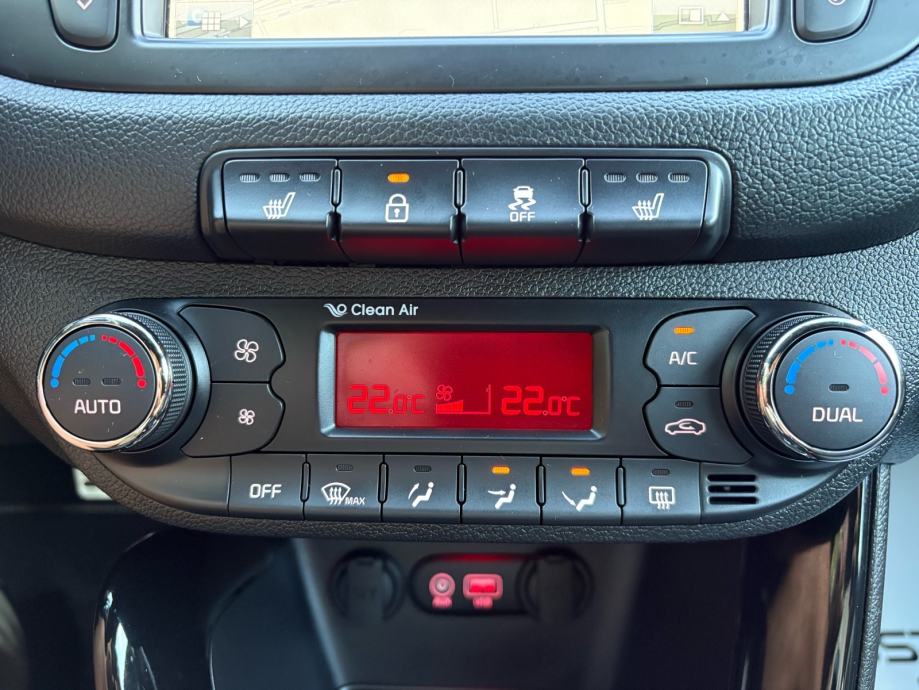 Kia Ceed 1,6 CRDi - GT Line, fotografija 17