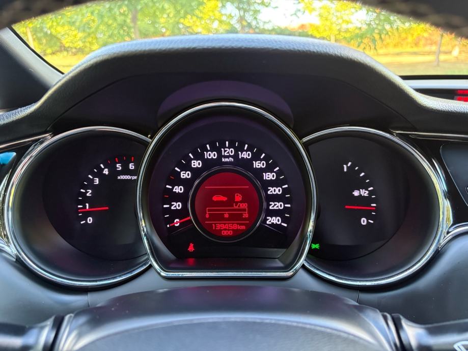 Kia Ceed 1,6 CRDi - GT Line, fotografija 15