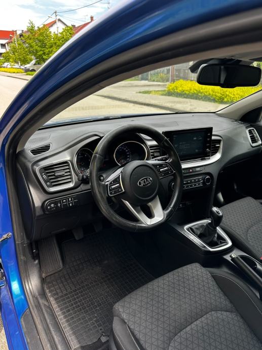 Kia Ceed (cee'd) 1,6 CRDI*Reg.god dana 10/2027*Odlično stanje*, fotografija 8