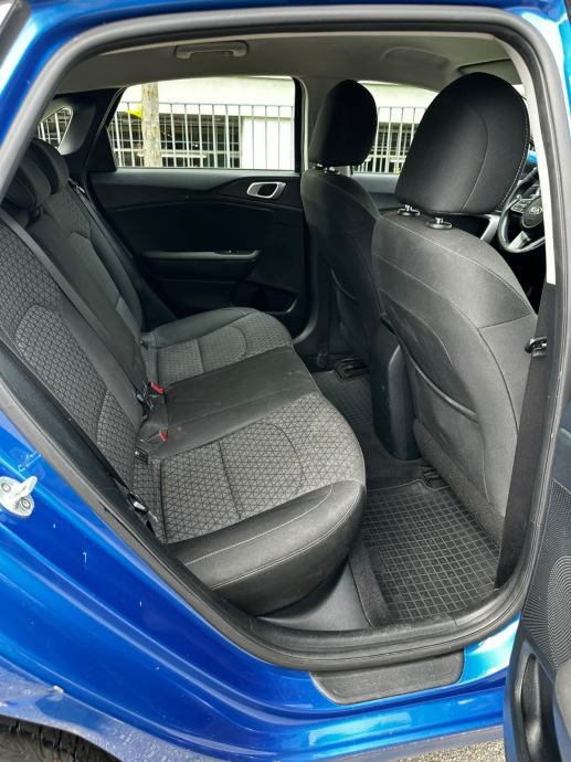 Kia Ceed (cee'd) 1,6 CRDI*Reg.god dana 10/2027*Odlično stanje*, fotografija 11
