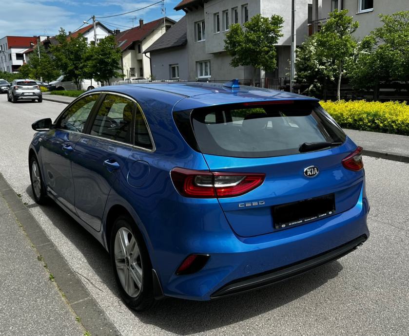 Kia Ceed (cee'd) 1,6 CRDI*Reg.god dana 10/2027*Odlično stanje*, fotografija 7