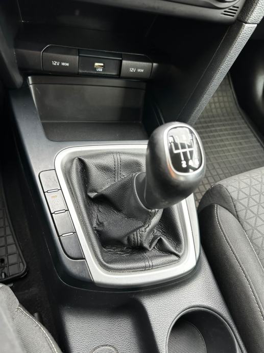 Kia Ceed (cee'd) 1,6 CRDI*Reg.god dana 10/2027*Odlično stanje*, fotografija 15