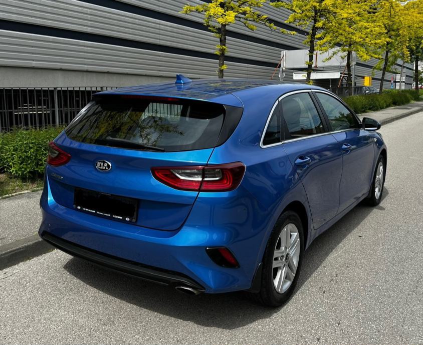 Kia Ceed (cee'd) 1,6 CRDI*Reg.god dana 10/2027*Odlično stanje*, fotografija 5