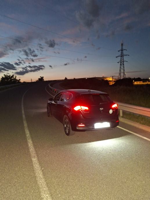 Kia Ceed (cee'd) 1,6 CRDi, fotografija 10