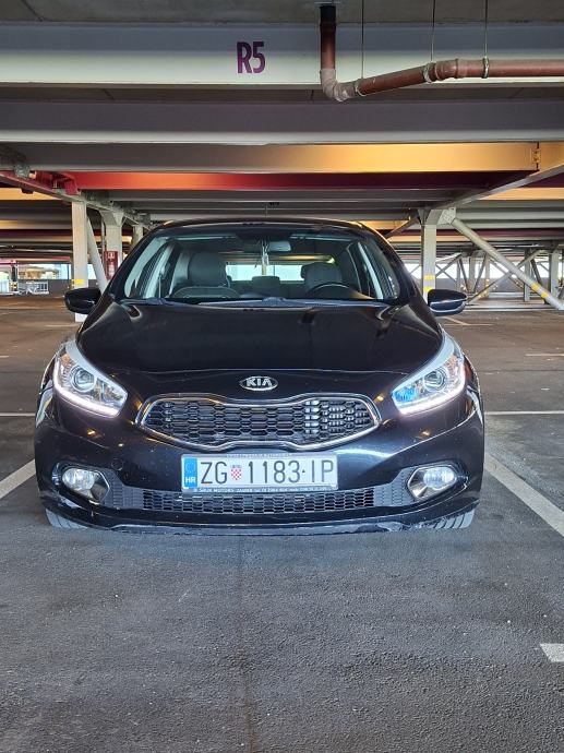 Kia Ceed (cee'd) 1,6 CRDi, fotografija 12